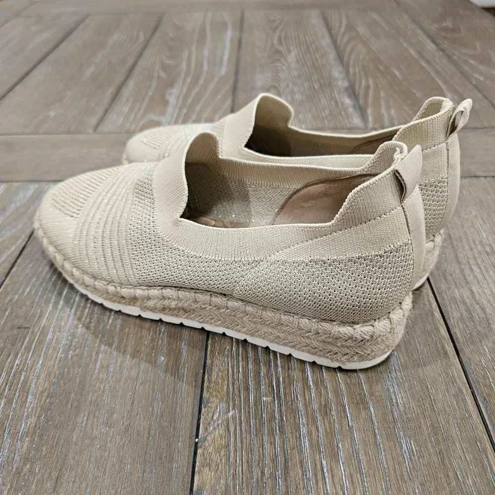 ADRIENNE VITTADINI Niko Size 8.5 M